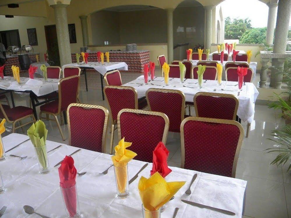 Hotel Residence Flamani Lomé Extérieur photo